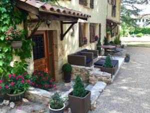Hebergement Gites du Caylar - Chambres : Appartement Rez-de-Chaussée avec Terrasse