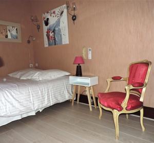 Hotel Logis Domaine du Prieure : Chambre Simple