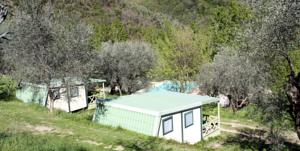 Hebergement Camping Domaine Sainte Madeleine : Chalet 2 Chambres