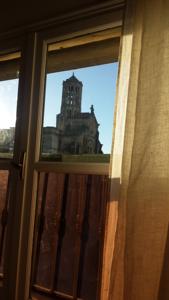 Appartement vue sur la cathedrale d'uzes : photos des chambres
