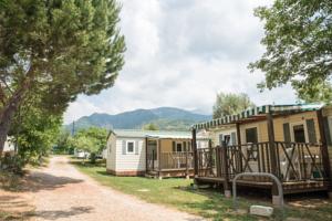 Hebergement Camping le Mas Fleuri : photos des chambres