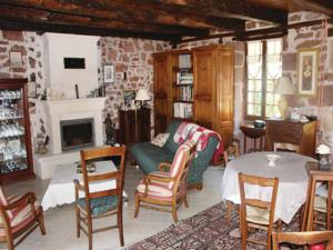 Hebergement Holiday Home Boisseuilh with Fireplace XI : photos des chambres