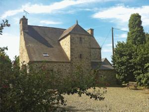 Hebergement Holiday home Treguier with a Fireplace 350 : Maison de Vacances 5 Chambres