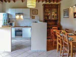Hebergement Two-Bedroom Holiday Home in Trie Chateau : photos des chambres