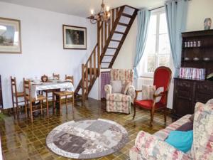 Hebergement Holiday home Le Dezert with a Fireplace 415 : photos des chambres