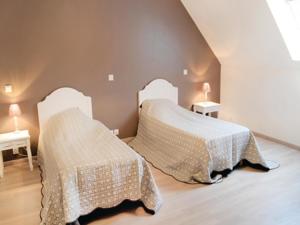 Hebergement Holiday home Renty with a Fireplace 417 : photos des chambres
