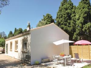 Hebergement Four-Bedroom Holiday Home in Salon de Provence : Maison de Vacances 4 Chambres