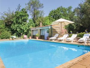 Hebergement Two-Bedroom Holiday Home in Lancon de Provence : photos des chambres