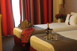 Hotel Holiday Inn Paris Montparnasse Pasteur : Chambre Double ou Lits Jumeaux Standard