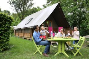 Hebergement Camping le Nid du Parc : photos des chambres