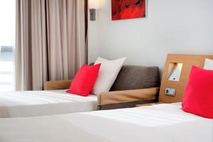 Hotel Novotel Paris Nord Expo Aulnay : Chambre Supérieure avec Lit Double et Canapé-Lit Simple (3 Adultes)