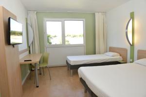 Hotel ibis budget Angouleme Nord : Chambre Double avec Lit King-Size