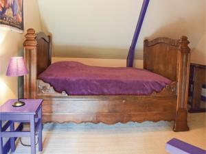 Hebergement Four-Bedroom Holiday Home in Monthuchon : Maison de Vacances 4 Chambres