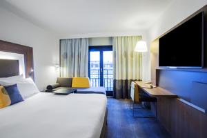Hotel Novotel Paris Les Halles : Chambre Supérieure avec Lit Queen-Size et Canapé-Lit Simple