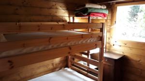Hebergement Camping Le Pre Saint-Andre : Chalet sans Installations Sanitaires 