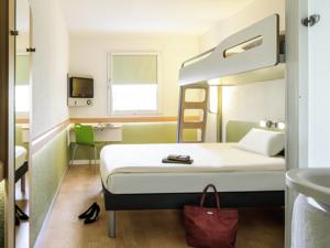 Hotel ibis budget Compiegne Centre-Ville : photos des chambres