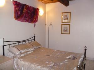 Hebergement village house 30 minutes from the sea : photos des chambres