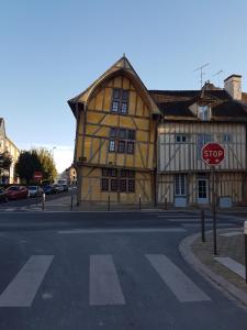 Appartement historique a Troyes : photos des chambres