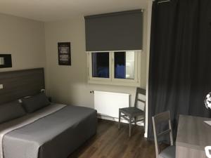 Hotel Le Cerizay : Chambre Double - Accessible aux Personnes à Mobilité Réduite 