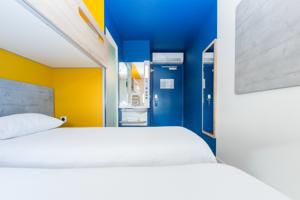 Hotel ibis budget Marmande : Chambre Triple avec Lits Jumeaux (2 Adultes)