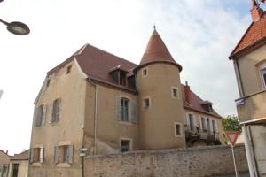 Chambres d'hotes/B&B Chateau Besson : Chambre Lit King-Size - Accessible aux Personnes à Mobilité Réduite