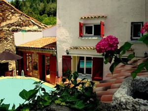 Hebergement Holiday home Cuxac-Cabardes : photos des chambres