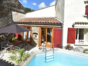 Hebergement Holiday home Cuxac-Cabardes : photos des chambres