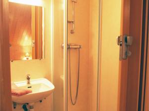 Hebergement Three-Bedroom Holiday Home in Landos : photos des chambres