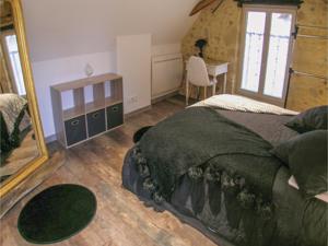 Hebergement Three-Bedroom Holiday Home in Le Bourg, Fleurac : photos des chambres