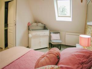 Hebergement Three-Bedroom Holiday Home in Le Bourg, Fleurac : photos des chambres