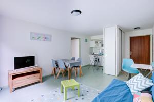 Appartement F2 LYONS SAINT MARC : photos des chambres