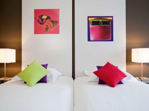 Hotel Ibis Styles Annemasse Geneve-Breakfast Included : Chambre de Luxe avec 4 Lits Simples
