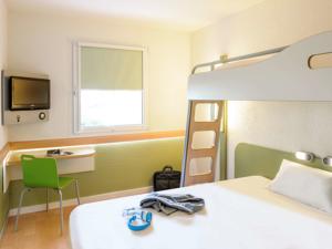 Hotel ibis budget Besancon Centre Gare : photos des chambres