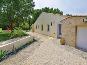 Hebergement Four-Bedroom Holiday Home in Valreas : Maison de Vacances 4 Chambres