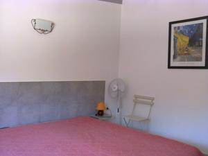 Hebergement La Garrigue : photos des chambres