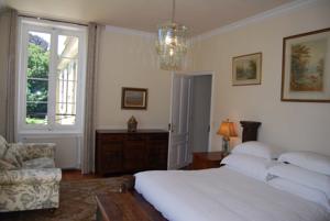 Hebergement Chateau Du Prelong : photos des chambres