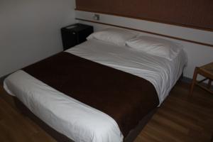 Contact Hotel Hexagone : Chambre Double 