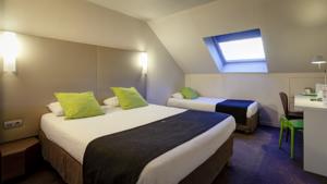 Hotel Campanile Geneve - Ferney-Voltaire : Chambre Triple