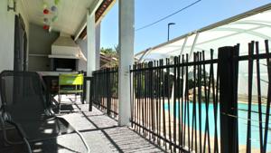 Hebergement villa provencal avec piscine a vias de 10 personnes : photos des chambres