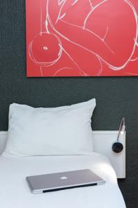 Hotel ibis Montelimar Nord : Chambre Familiale avec 1 Lit Double et 2 Lits Simples