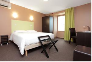 Hotel & Restaurant - Le Manoir des Cedres : photos des chambres