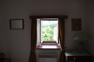 Hebergement Maison vedrines saint loup cantal : photos des chambres