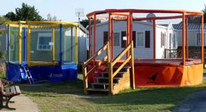 Hebergement Mobil-Home Camping 5* piscine a 500 m de la mer : photos des chambres