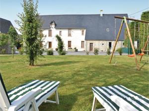 Hebergement Three-Bedroom Holiday Home in Canchy : photos des chambres