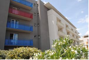 Hebergement Apparts Meubles Residence Columba : Appartement 1 Chambre avec Terrasse