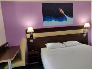 Hotel - Restaurant La Chaumiere (Ex Comfort Hotel Les Mureaux-Flins : photos des chambres