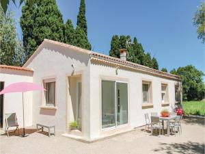 Hebergement Four-Bedroom Holiday Home in Salon de Provence : photos des chambres
