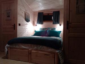 Chambres d'hotes/B&B Les Cabanes de Gros Bois : photos des chambres