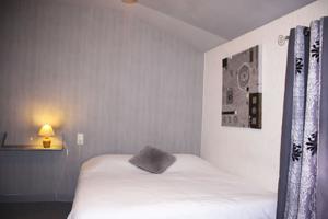 HOTEL BON ACCUEIL : photos des chambres