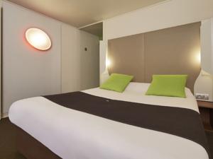 Hotel Kyriad - Ecouen la Croix Verte : Chambre Double 